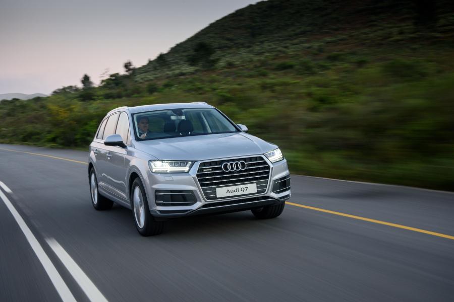  Audi Q7 TDI Quattro (4M) 2015 года  (ZA) (фото 10 из 20)